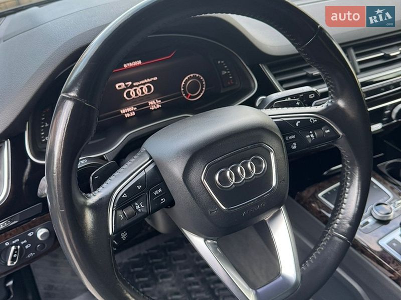 Внедорожник / Кроссовер Audi Q7 2016 в Черновцах