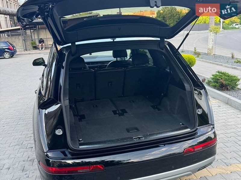 Внедорожник / Кроссовер Audi Q7 2016 в Черновцах