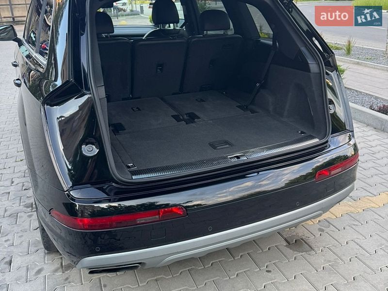 Внедорожник / Кроссовер Audi Q7 2016 в Черновцах