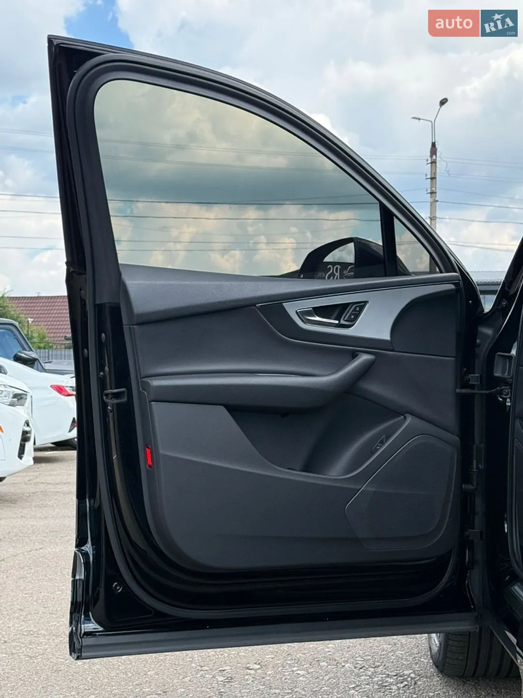 2017 Audi Q7 - мініатюра 12