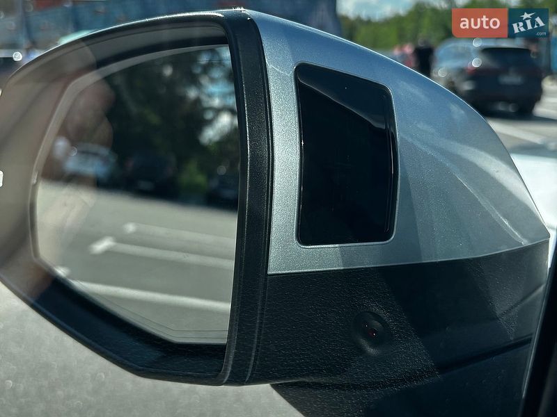 Позашляховик / Кросовер Audi Q7 2018 в Києві фото 20 Позашляховик / Кросовер Audi Q7 2018 в Києві