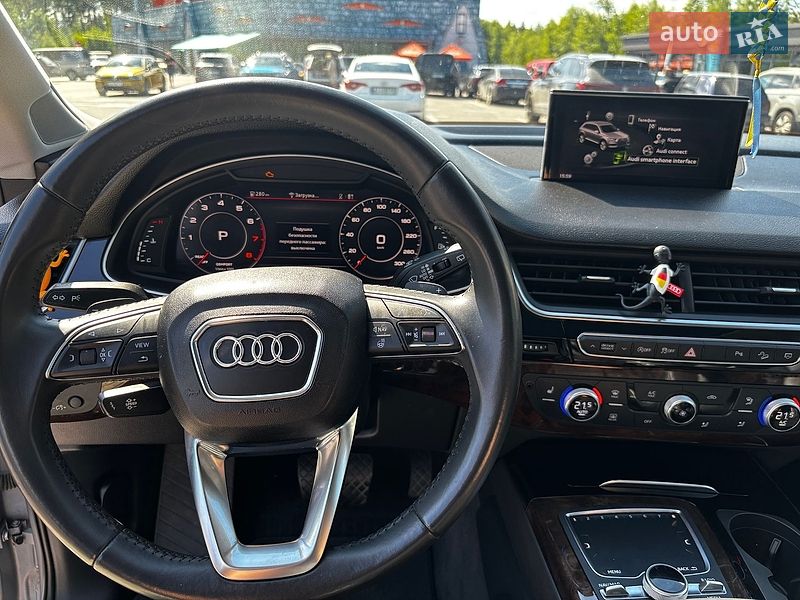 Позашляховик / Кросовер Audi Q7 2018 в Києві фото 24 Позашляховик / Кросовер Audi Q7 2018 в Києві