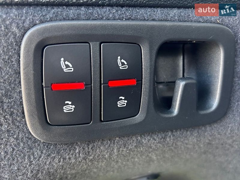 Позашляховик / Кросовер Audi Q7 2018 в Києві фото 25 Позашляховик / Кросовер Audi Q7 2018 в Києві