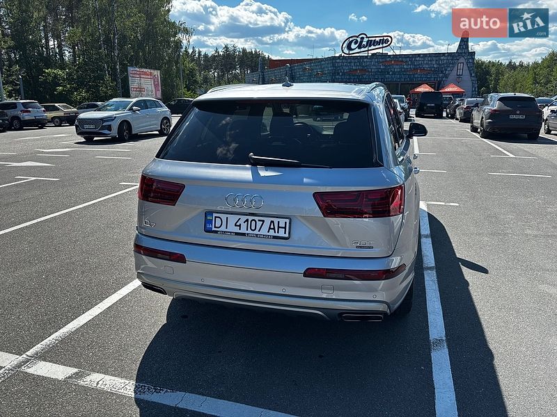 Позашляховик / Кросовер Audi Q7 2018 в Києві фото 9 Позашляховик / Кросовер Audi Q7 2018 в Києві