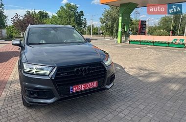 Внедорожник / Кроссовер Audi Q7 2018 в Кривом Роге
