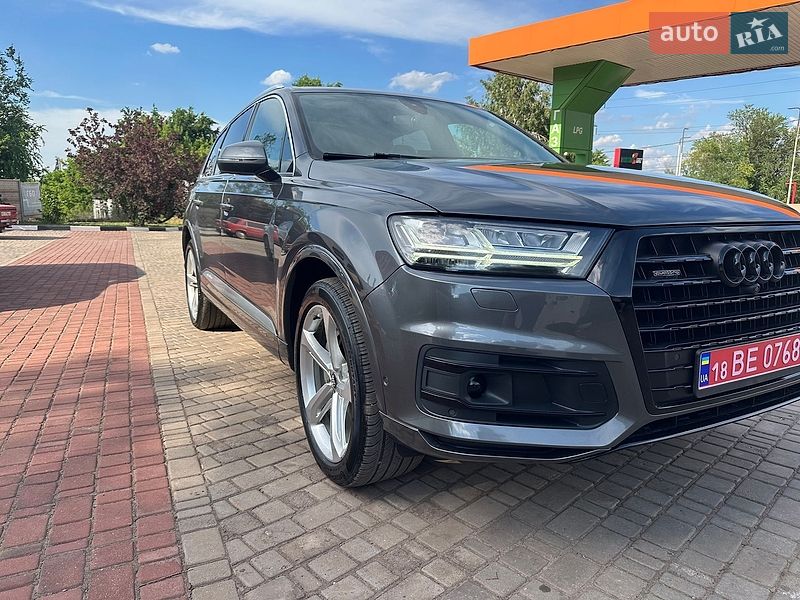 Внедорожник / Кроссовер Audi Q7 2018 в Кривом Роге