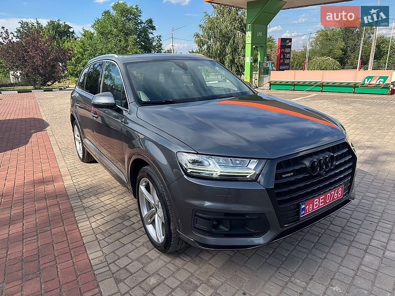Внедорожник / Кроссовер Audi Q7 2018 в Кривом Роге