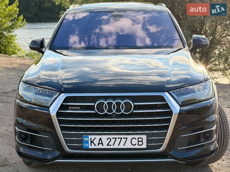 Внедорожник / Кроссовер Audi Q7 2017 в Киеве