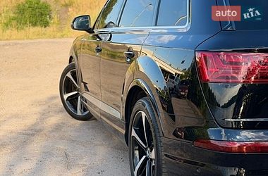 Позашляховик / Кросовер Audi Q7 2017 в Києві фото 16 Позашляховик / Кросовер Audi Q7 2017 в Києві