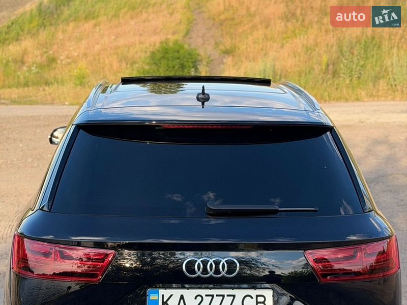 Внедорожник / Кроссовер Audi Q7 2017 в Киеве