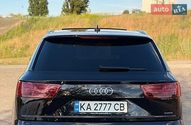 Внедорожник / Кроссовер Audi Q7 2017 в Киеве