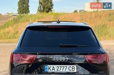 Внедорожник / Кроссовер Audi Q7 2017 в Киеве