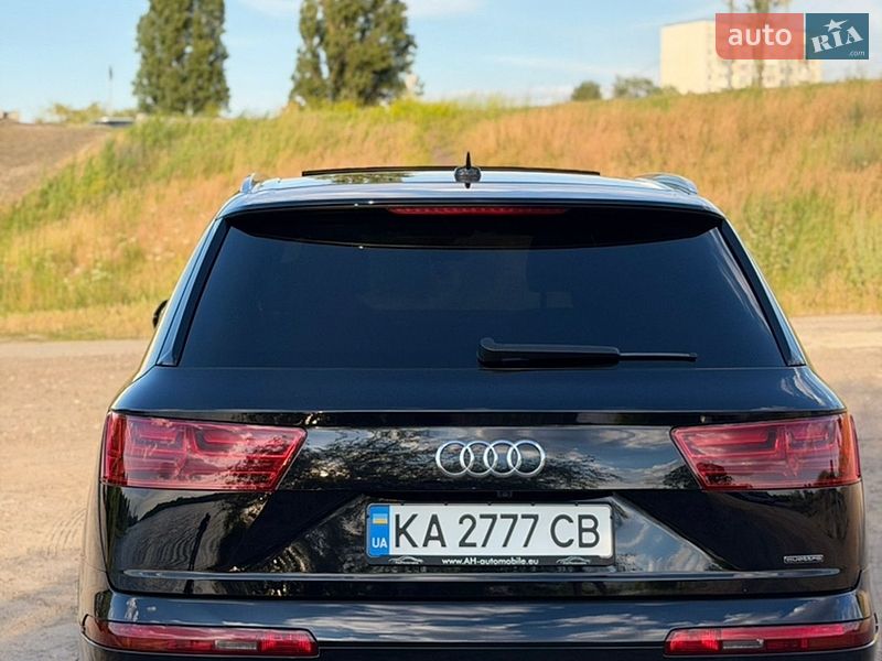 Внедорожник / Кроссовер Audi Q7 2017 в Киеве