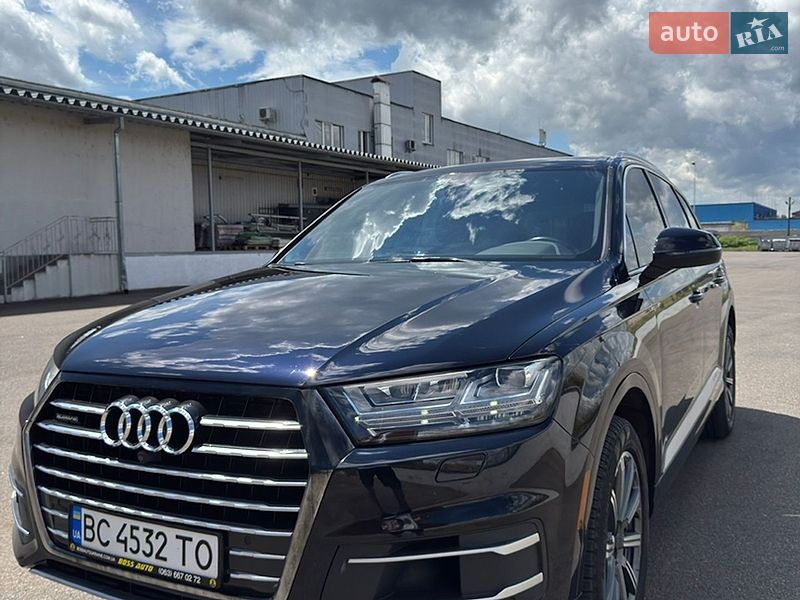 Внедорожник / Кроссовер Audi Q7 2016 в Мукачево
