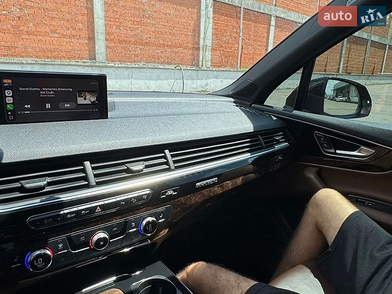 Внедорожник / Кроссовер Audi Q7 2016 в Мукачево