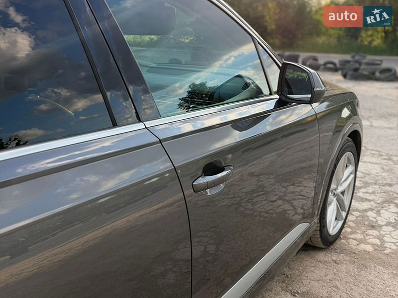 Позашляховик / Кросовер Audi Q7 2018 в Львові