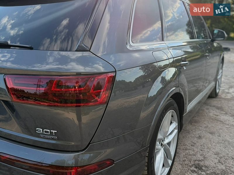 Позашляховик / Кросовер Audi Q7 2018 в Львові