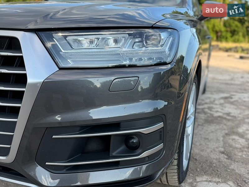 Позашляховик / Кросовер Audi Q7 2018 в Львові