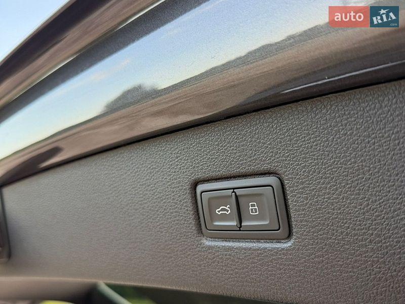 Позашляховик / Кросовер Audi Q7 2018 в Львові