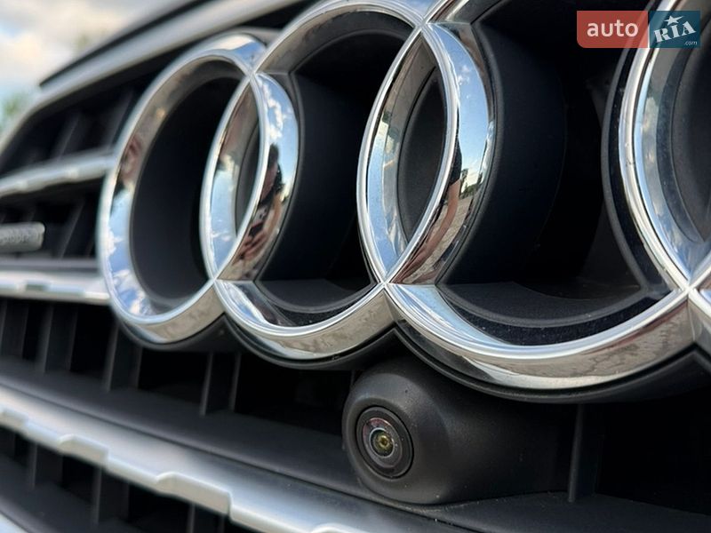 Позашляховик / Кросовер Audi Q7 2018 в Львові