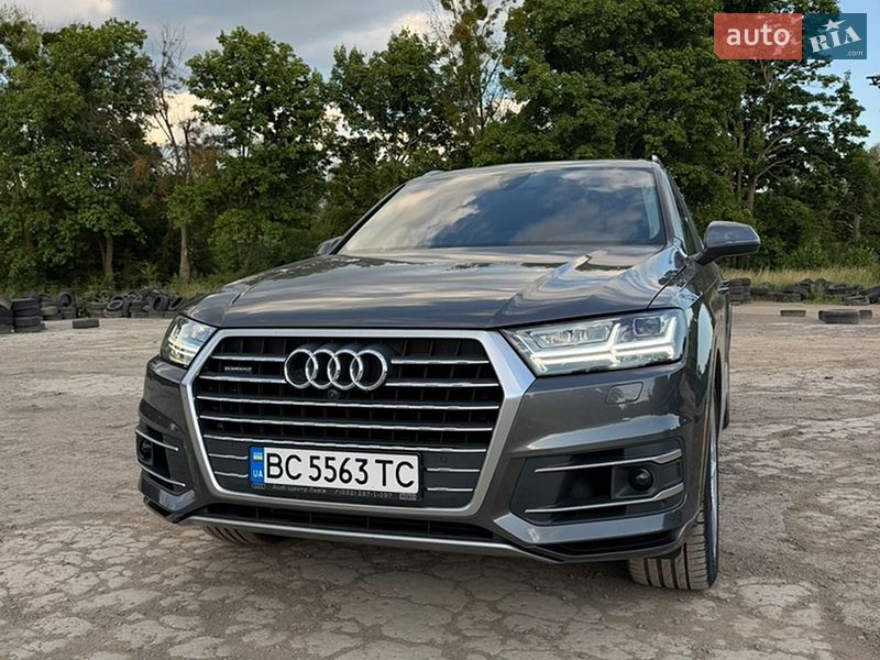 Позашляховик / Кросовер Audi Q7 2018 в Львові