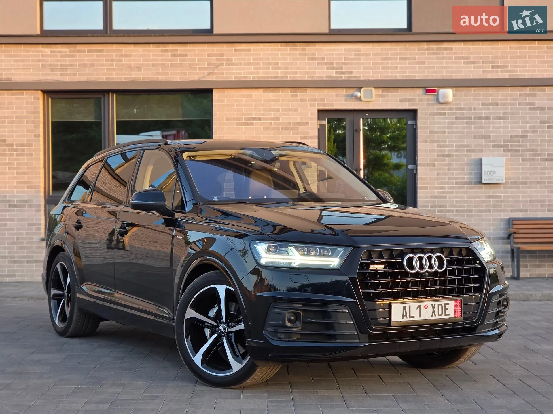 2017 Audi Q7 - мініатюра 3