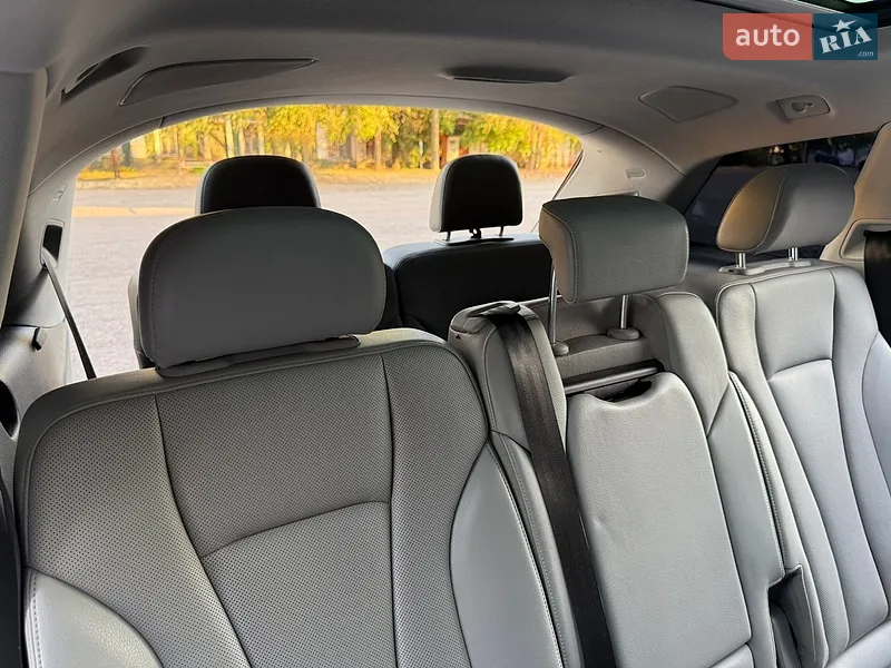 Audi Q7 2017 VIN WA1VAAF72JD011146 фото оголошення 70 з 118