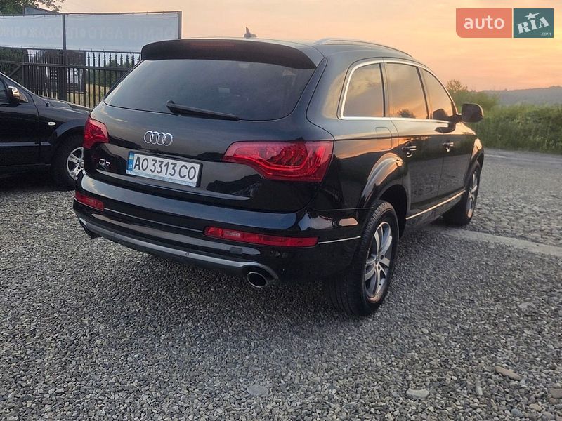 Внедорожник / Кроссовер Audi Q7 2011 в Тячеве
