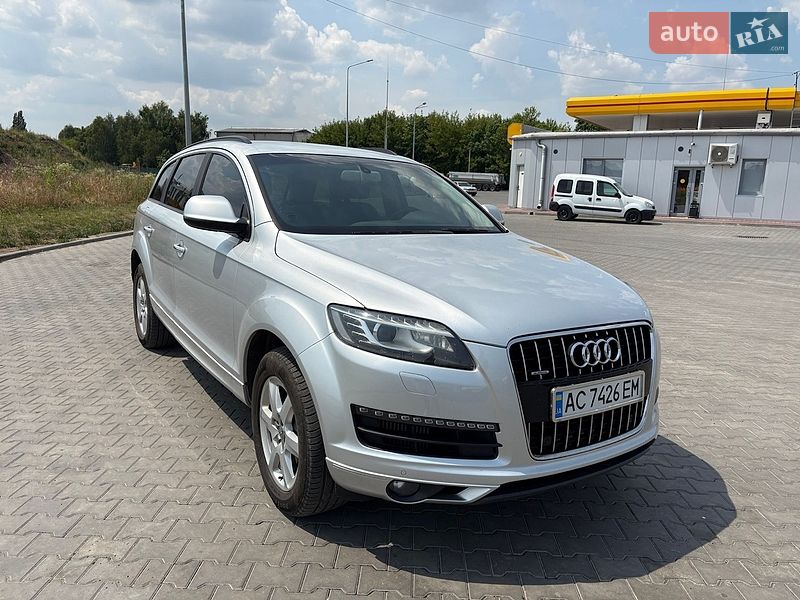 Внедорожник / Кроссовер Audi Q7 2012 в Луцке
