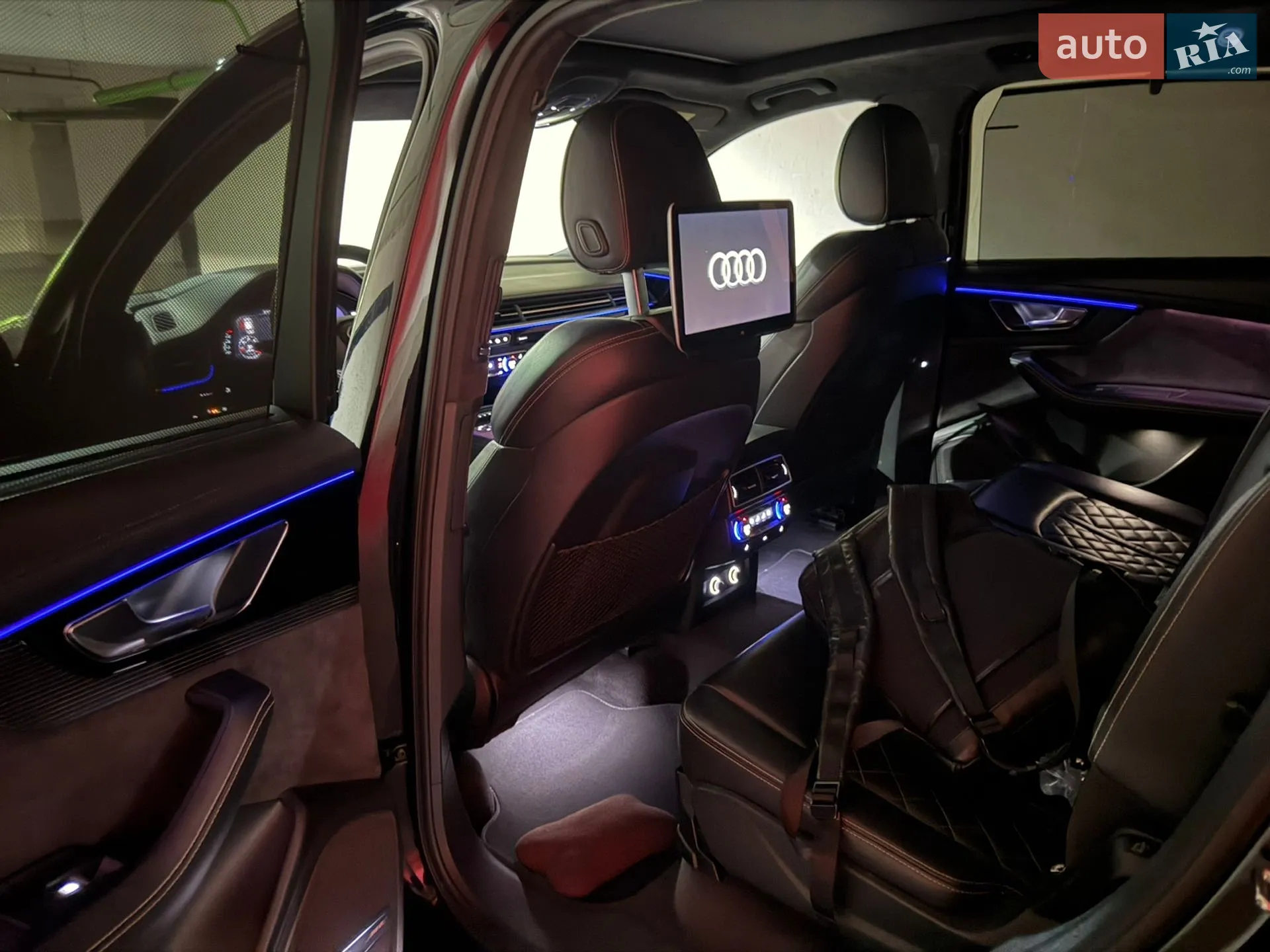 Audi Q7 2018 VIN WAUZZZ4M8JD034497 фото оголошення 61 з 71