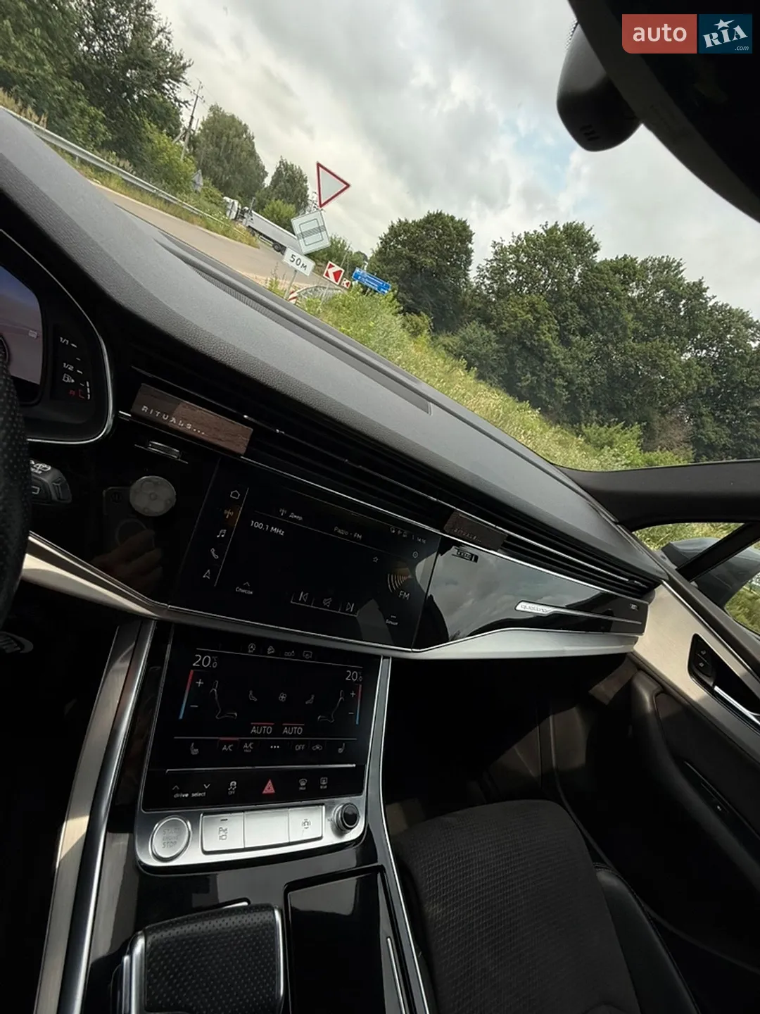 2019 Audi Q7 - мініатюра 32
