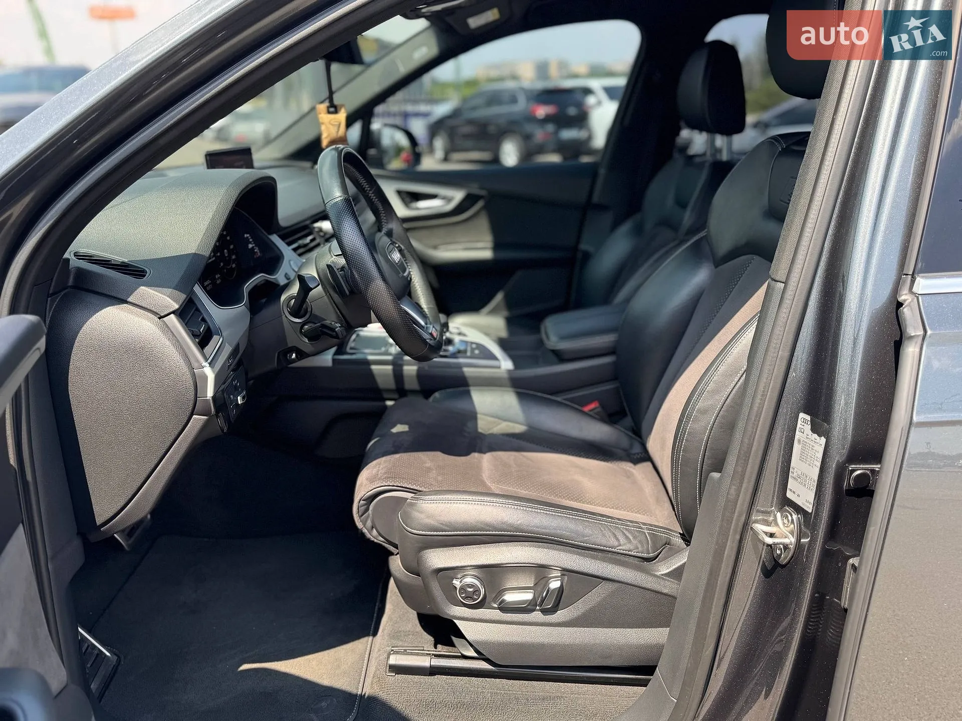2016 Audi Q7 - мініатюра 27
