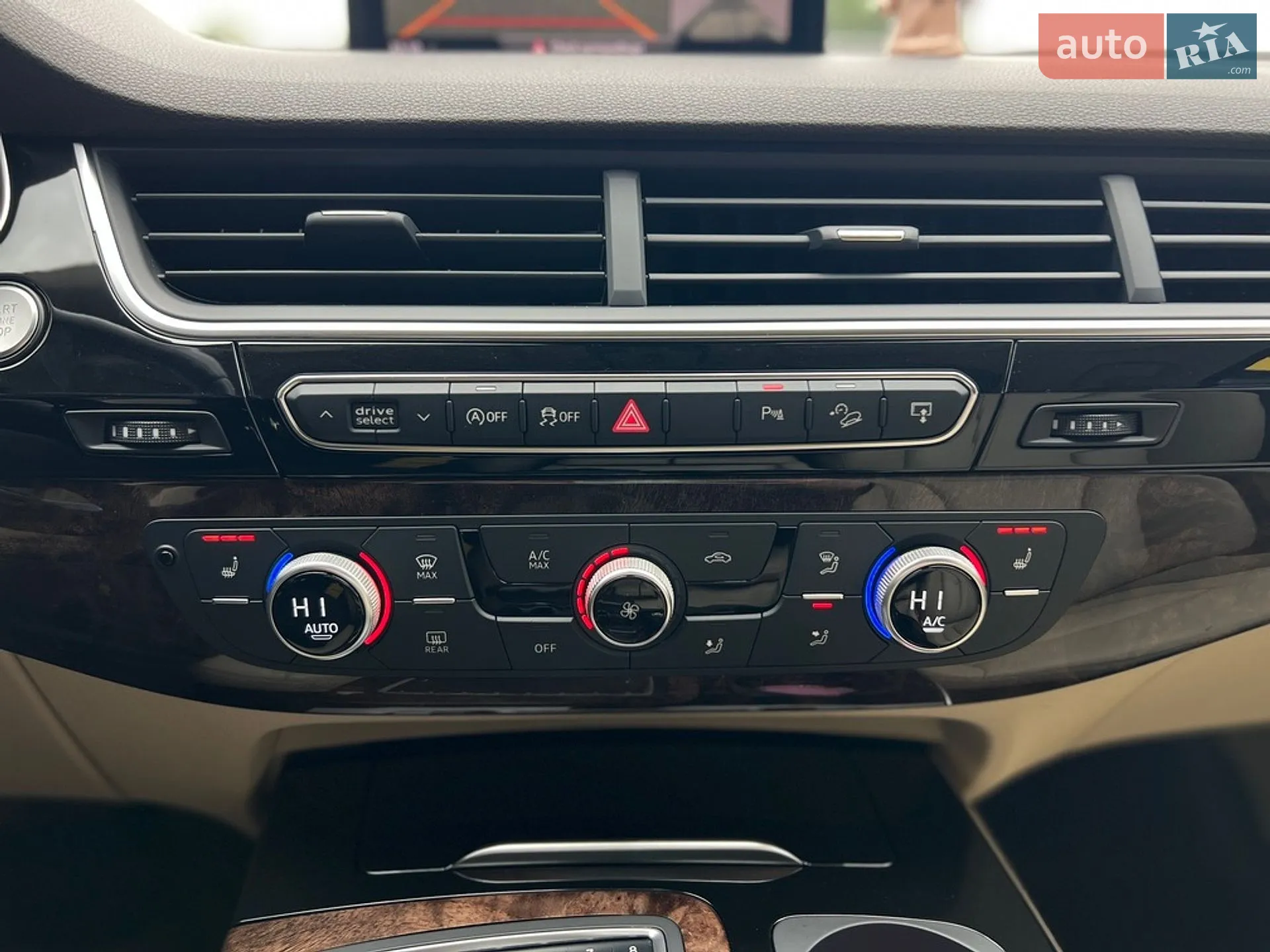 2017 Audi Q7 - мініатюра 20