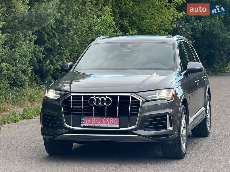 Внедорожник / Кроссовер Audi Q7 2021 в Ровно