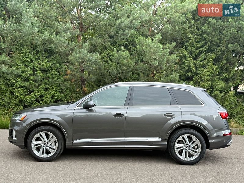 Внедорожник / Кроссовер Audi Q7 2021 в Ровно
