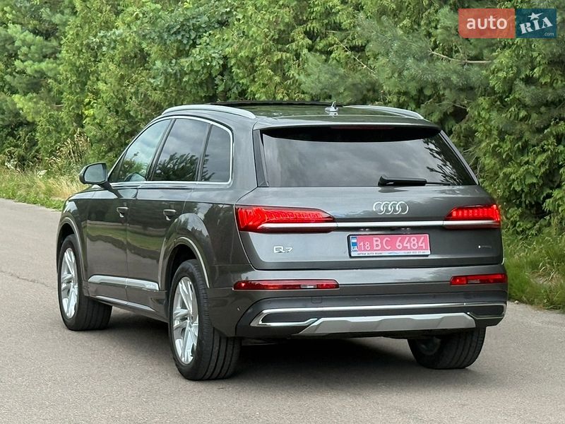 Внедорожник / Кроссовер Audi Q7 2021 в Ровно