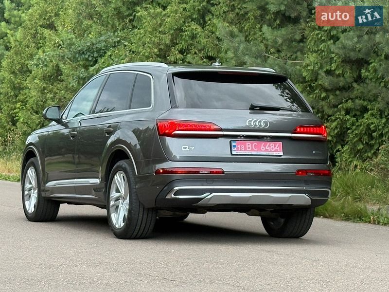 Внедорожник / Кроссовер Audi Q7 2021 в Ровно
