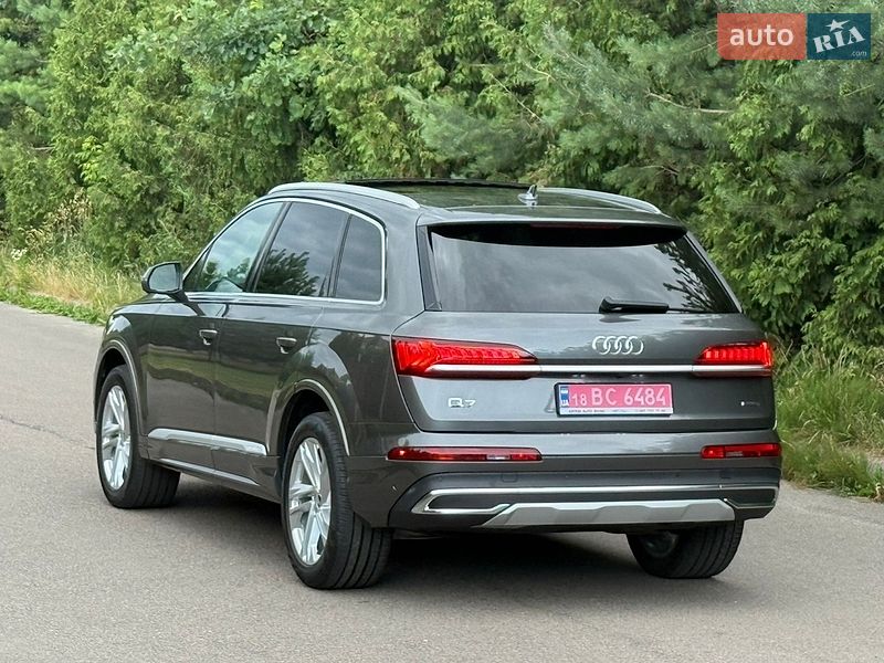 Внедорожник / Кроссовер Audi Q7 2021 в Ровно