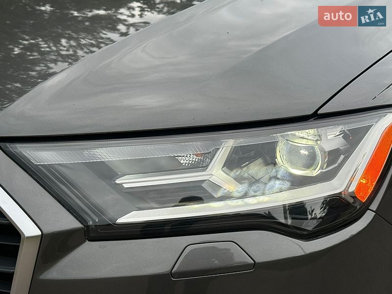 Внедорожник / Кроссовер Audi Q7 2021 в Ровно