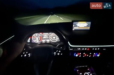 Позашляховик / Кросовер Audi Q7 2016 в Чернівцях