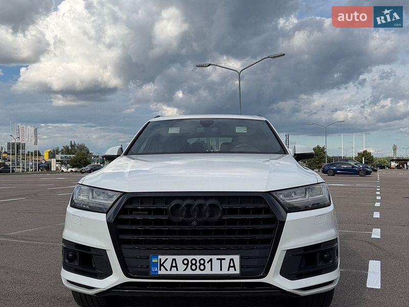 Внедорожник / Кроссовер Audi Q7 2016 в Киеве