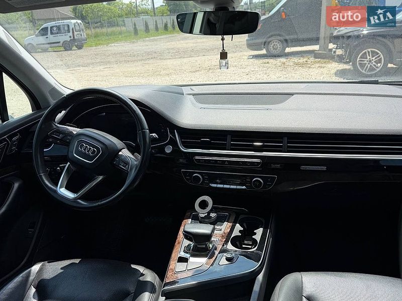 Внедорожник / Кроссовер Audi Q7 2017 в Ивано-Франковске