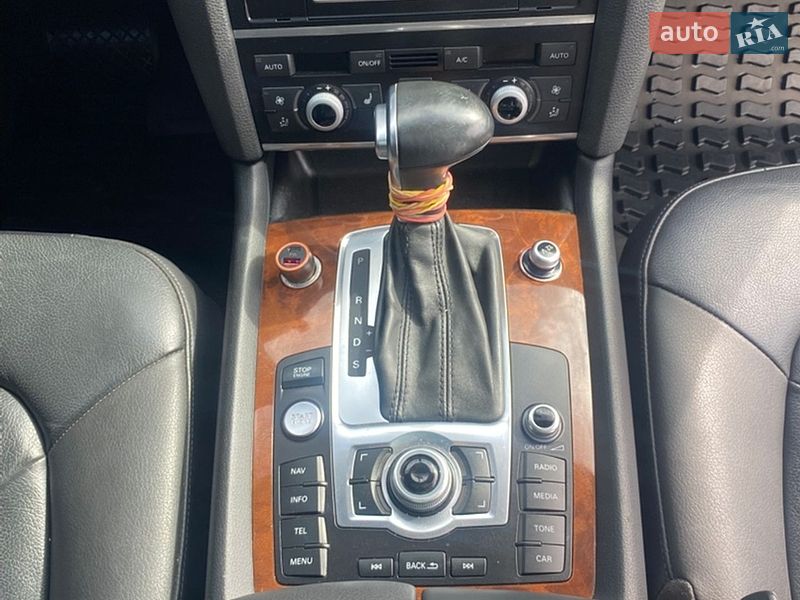 Позашляховик / Кросовер Audi Q7 2015 в Хусті фото 17 Позашляховик / Кросовер Audi Q7 2015 в Хусті