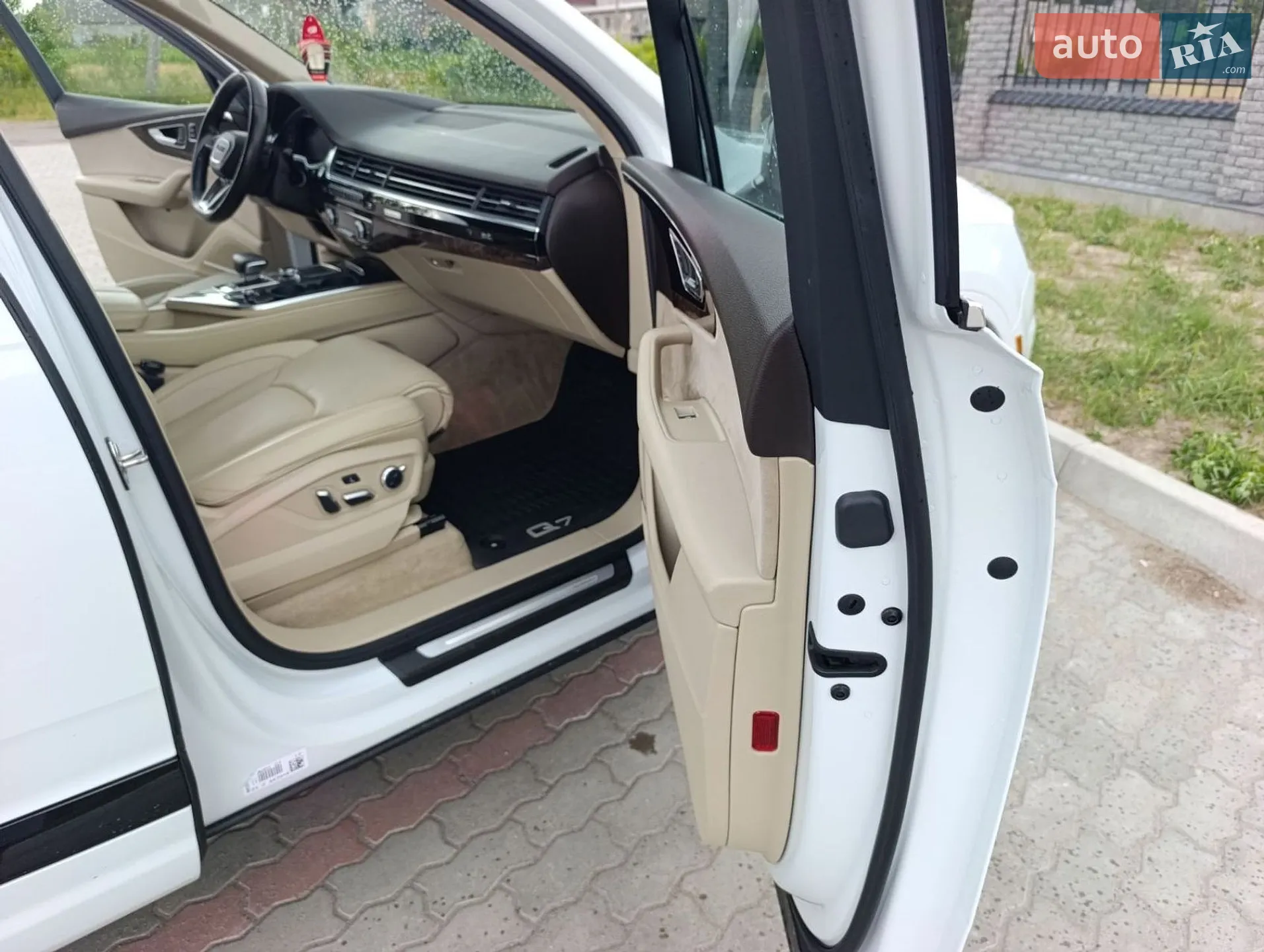 2017 Audi Q7 - мініатюра 14