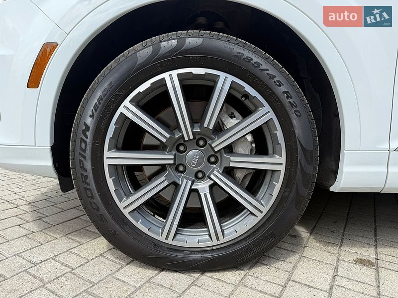 Позашляховик / Кросовер Audi Q7 2017 в Львові фото 9 Позашляховик / Кросовер Audi Q7 2017 в Львові