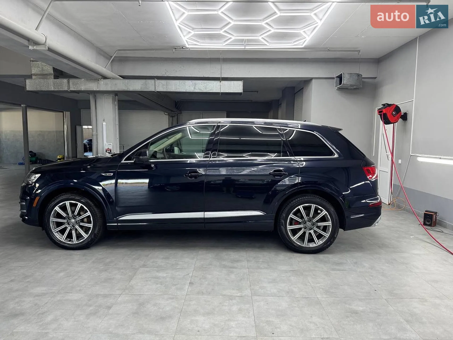 2017 Audi Q7 - мініатюра 2