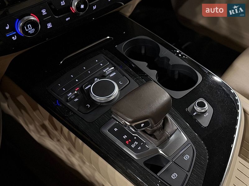 Позашляховик / Кросовер Audi Q7 2016 в Одесі