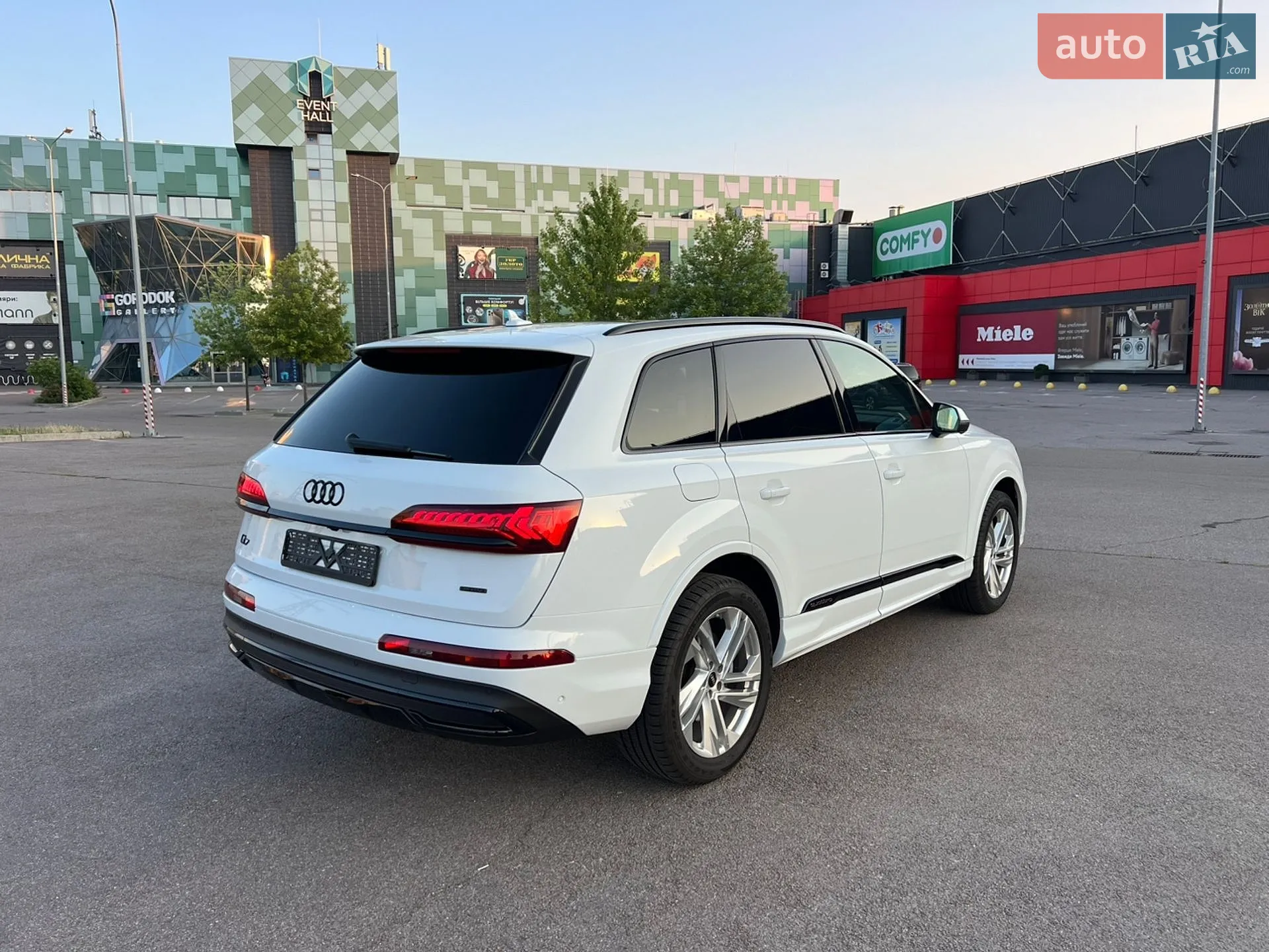 2022 Audi Q7 - мініатюра 3