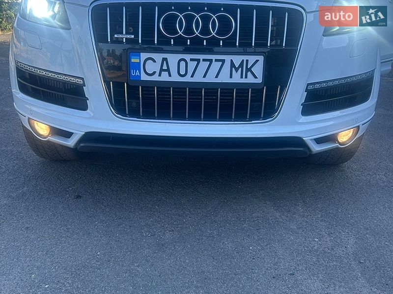 Внедорожник / Кроссовер Audi Q7 2010 в Теплике