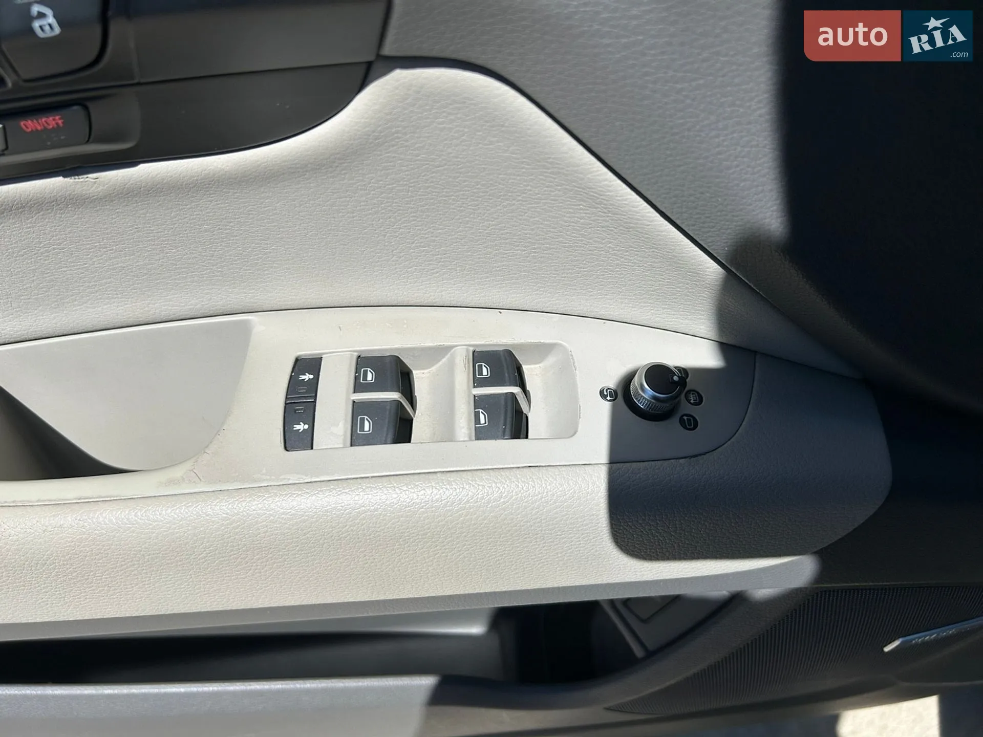 2010 Audi Q7 - мініатюра 22